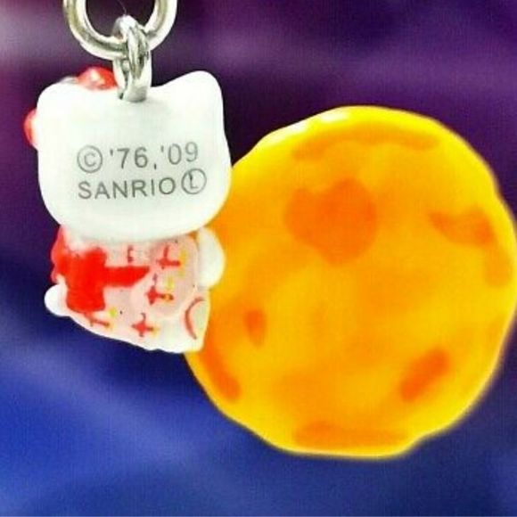 Hello Kitty Clip - Picture 2 of 4